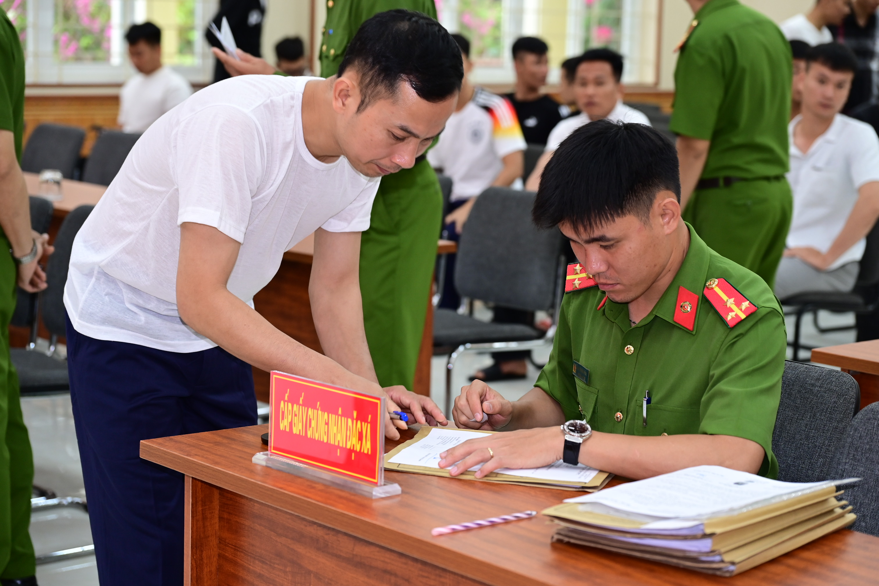 Trại tạm giam số 1: Quyết tâm thực hiện có hiệu quả Nghị quyết số 57-NQ/TW, ngày 22/12/2024 của Bộ Chính trị về đột phá phát triển khoa học, công nghệ, đổi mới sáng tạo và chuyển đổi số quốc gia